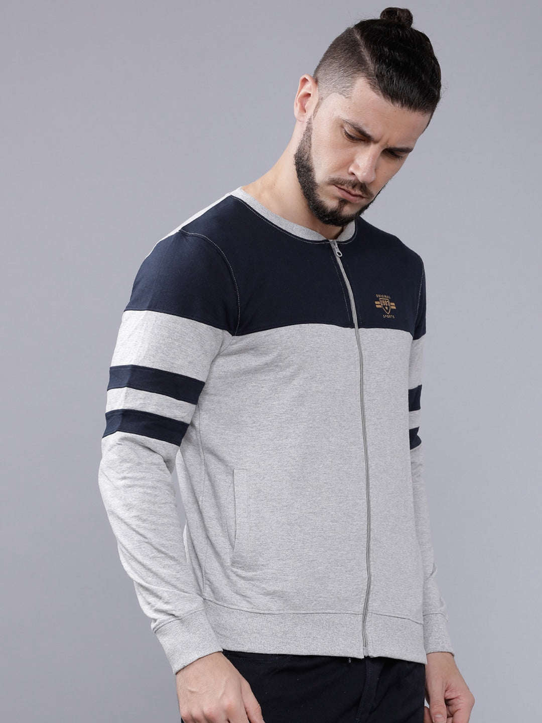 Shop Men's Colourblocked Slim Fit Sweatshirt Online.