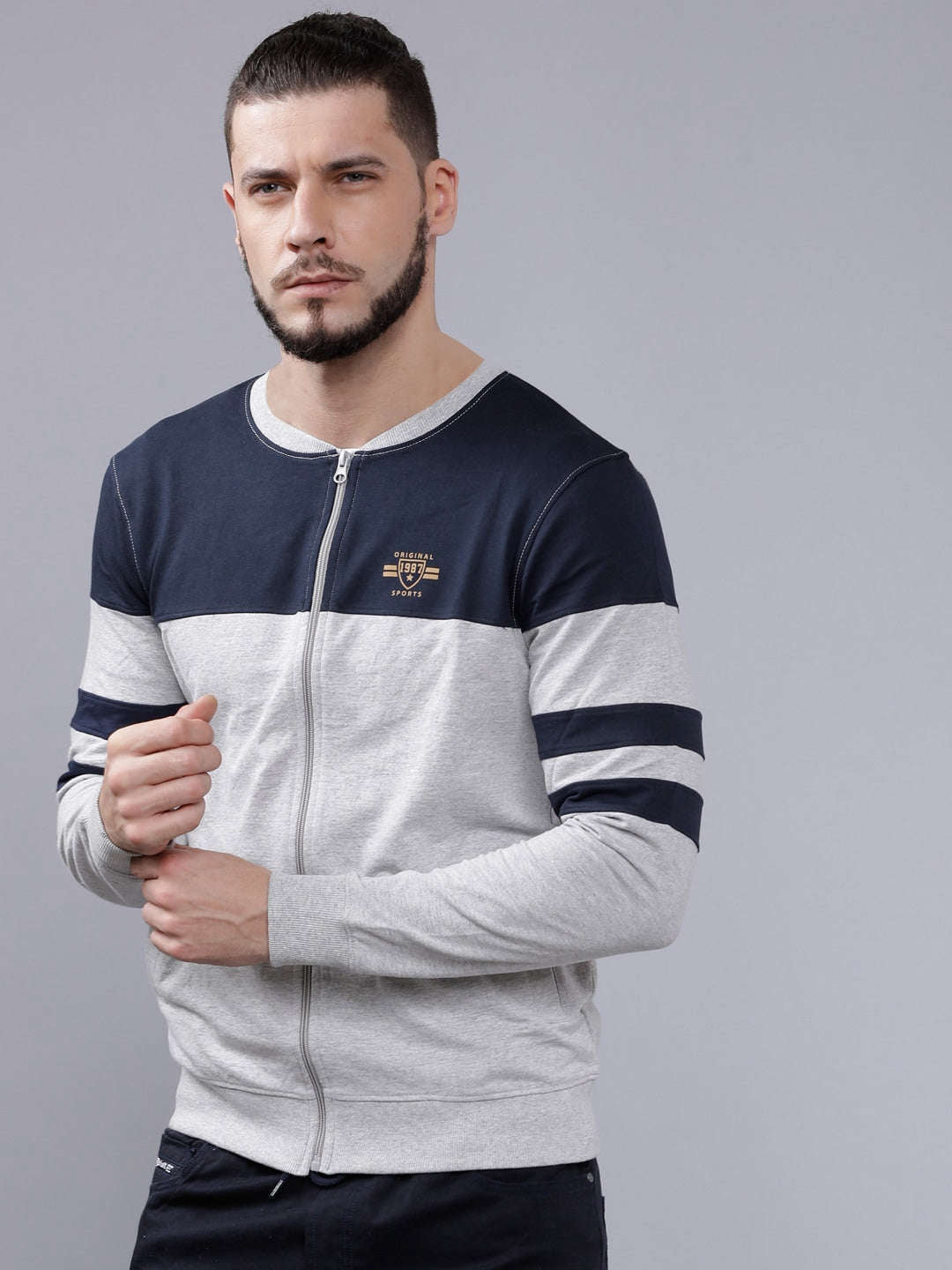 Shop Men's Colourblocked Slim Fit Sweatshirt Online.