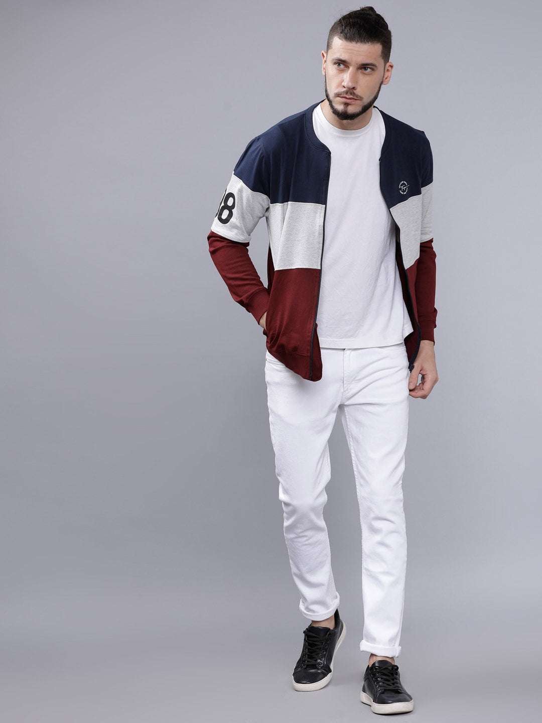 Shop Men's Colourblocked Slim Fit Sweatshirt Online.