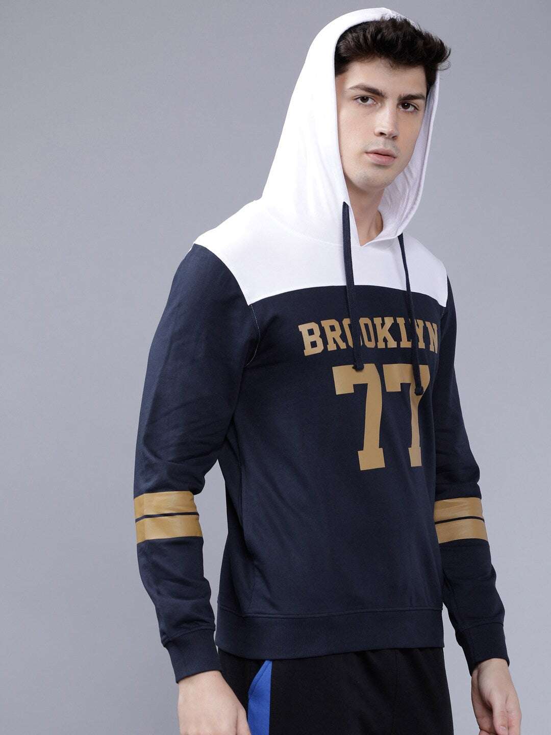 Shop Men's Solid Slim Fit Sweatshirt Online.