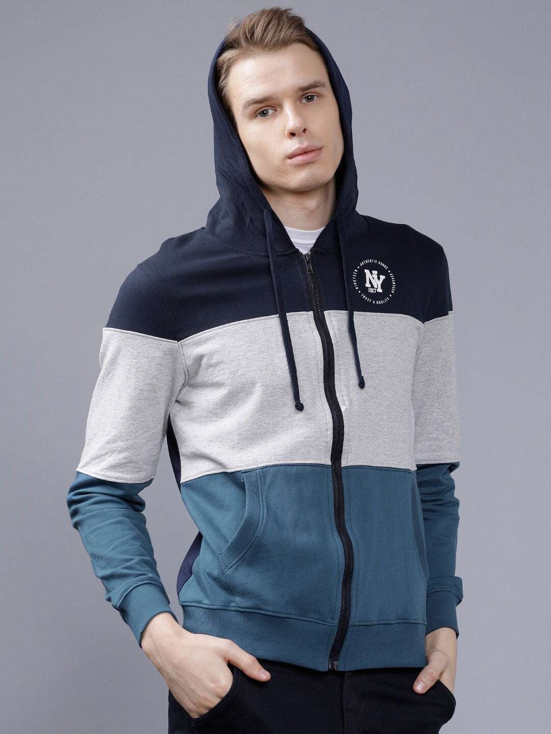 Shop Men's Colourblocked Slim Fit Sweatshirt Online.