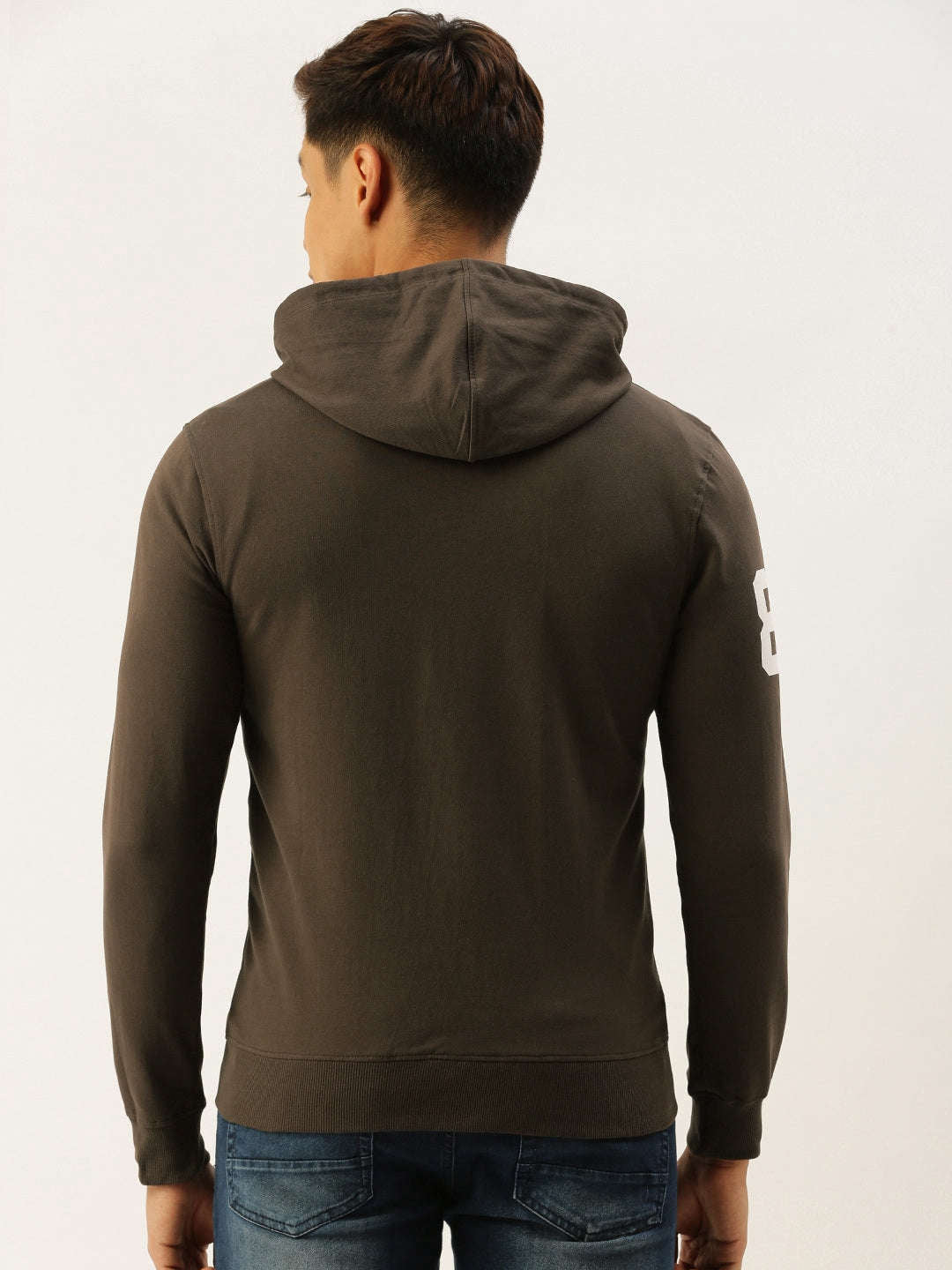 Shop Men's Colourblocked Slim Fit Sweatshirt Online.