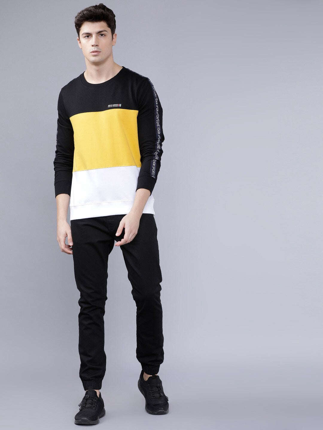 Shop Men's Colourblocked Slim Fit Sweatshirt Online.