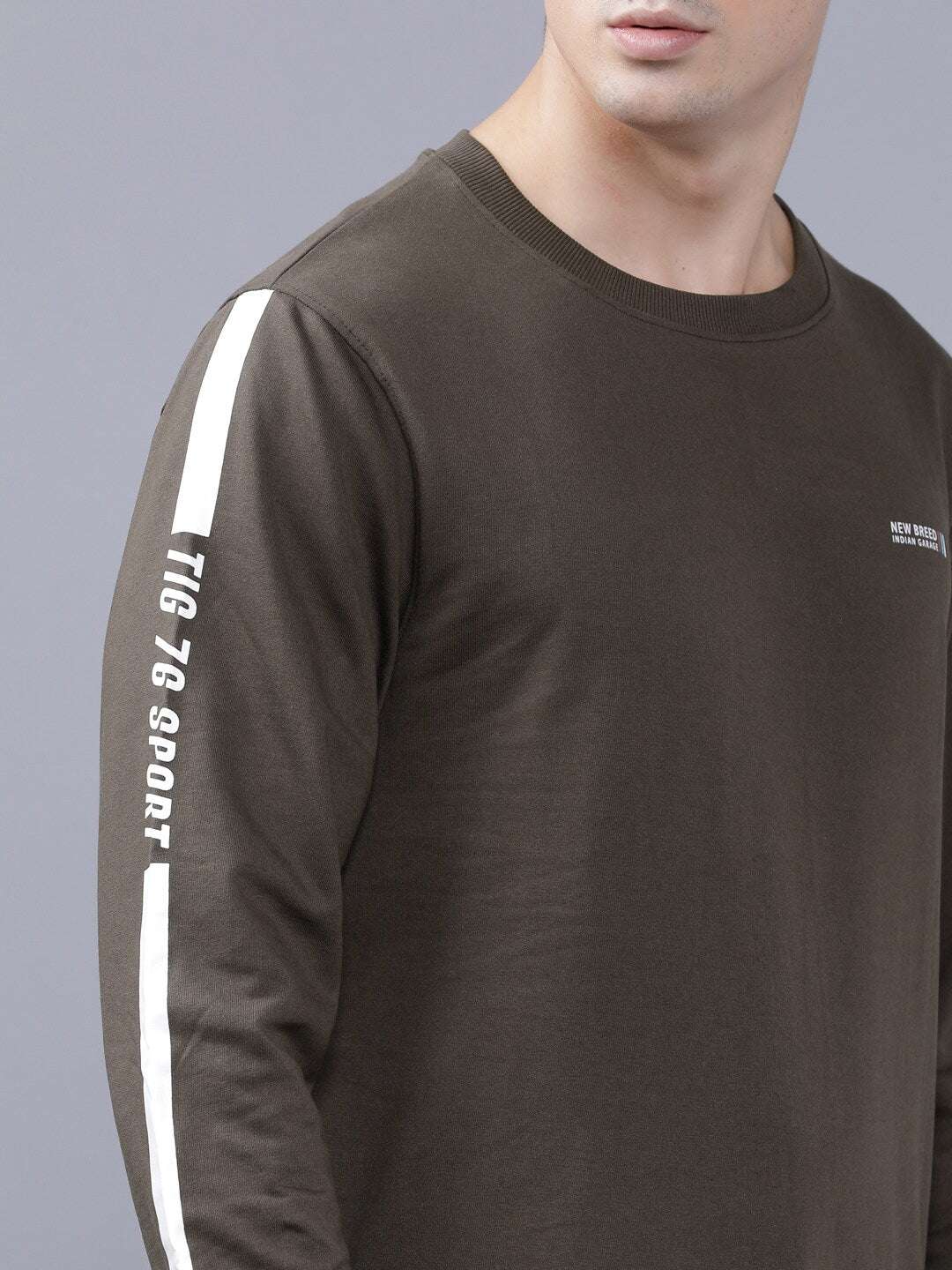 Shop Men's Solid Slim Fit Sweatshirt Online.