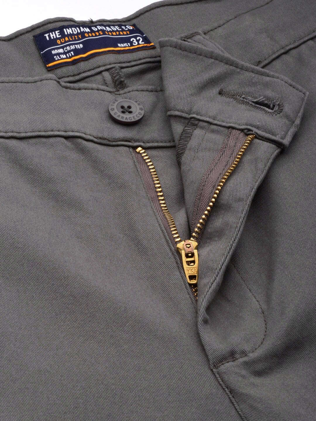 Shop Men Cuffed Cargo Pant Online.