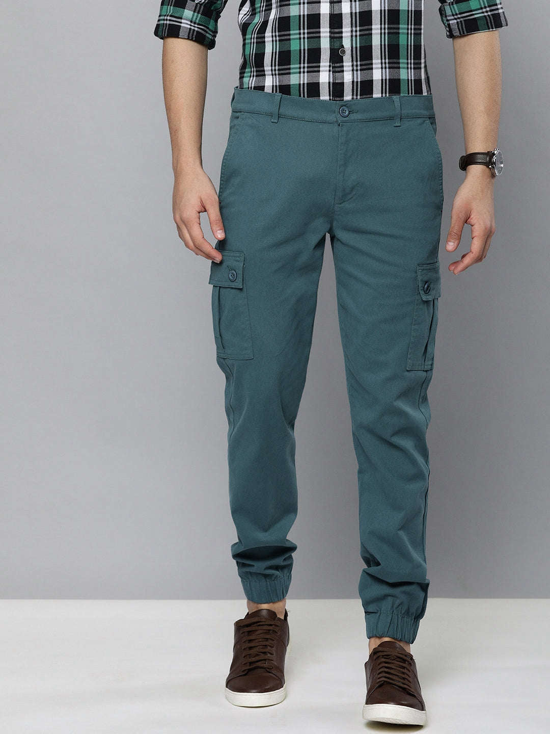 Shop Men Cuffed Cargo Pant Online.