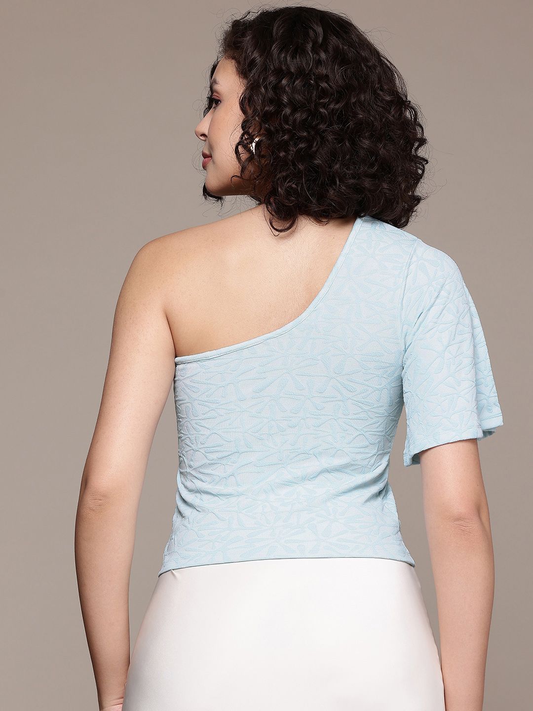 Freehand by The Indian Garage Co Women Fitted Textured One Shoulder Top