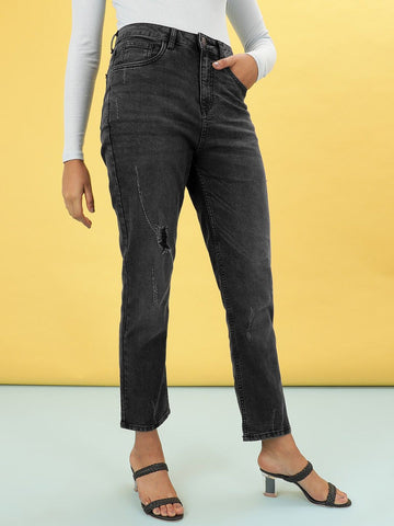 Women's Distressed Straight Fit Jeans