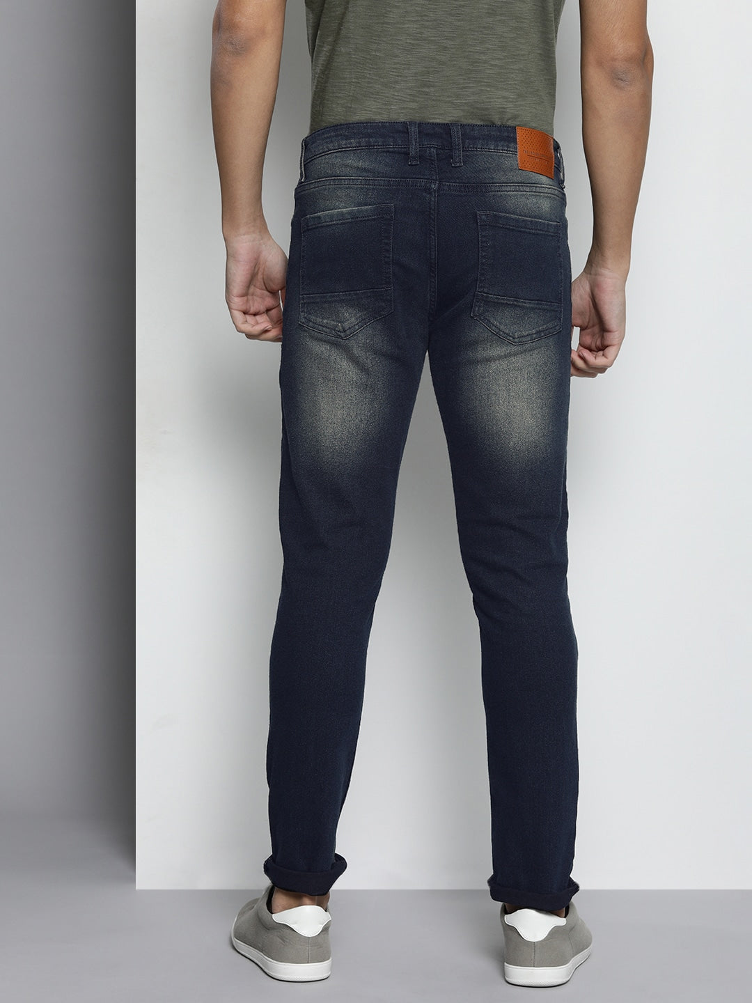 Shop Men Skinny Jeans Online.