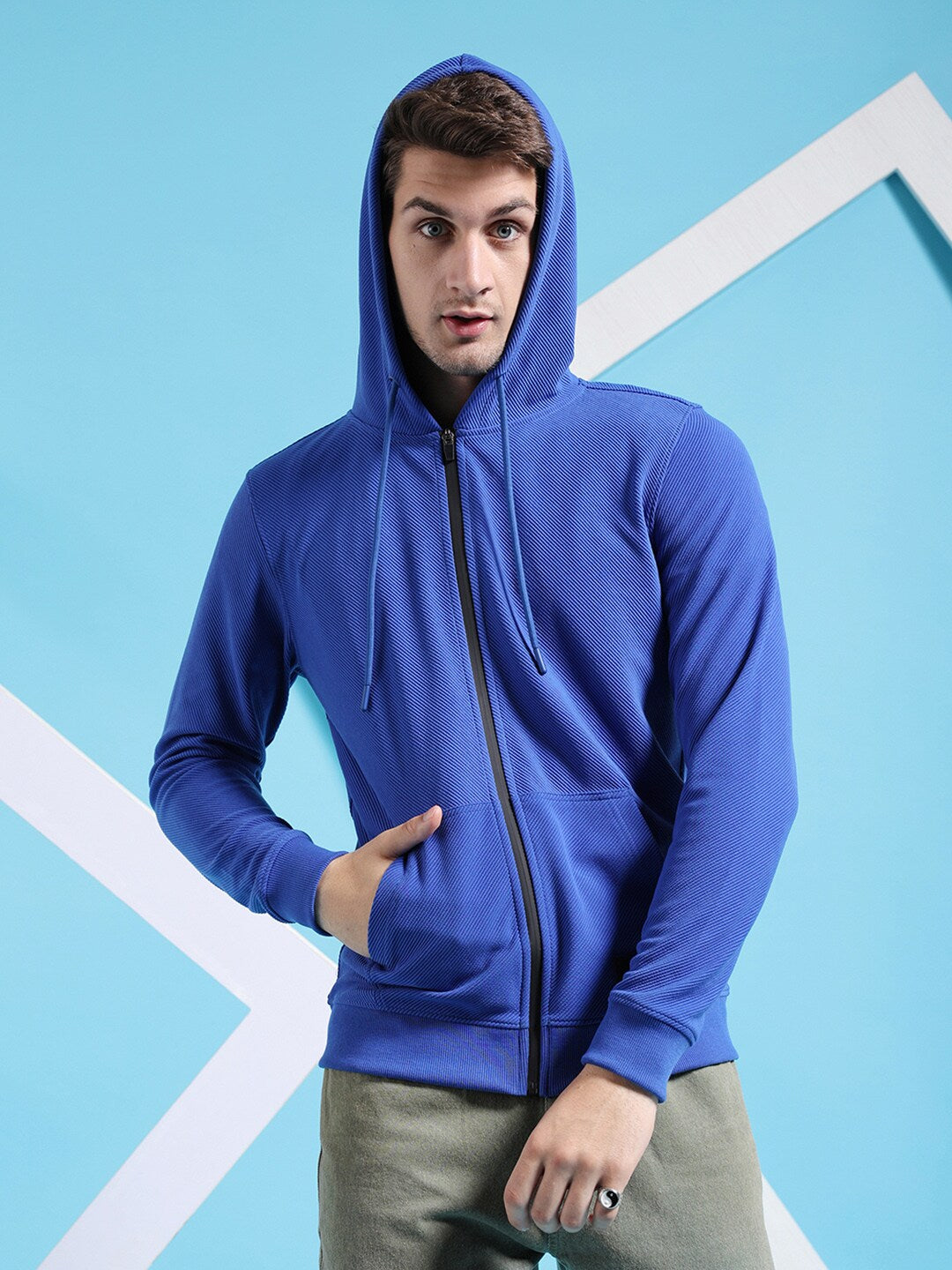 Shop Men Activewear Sweatshirts Online.