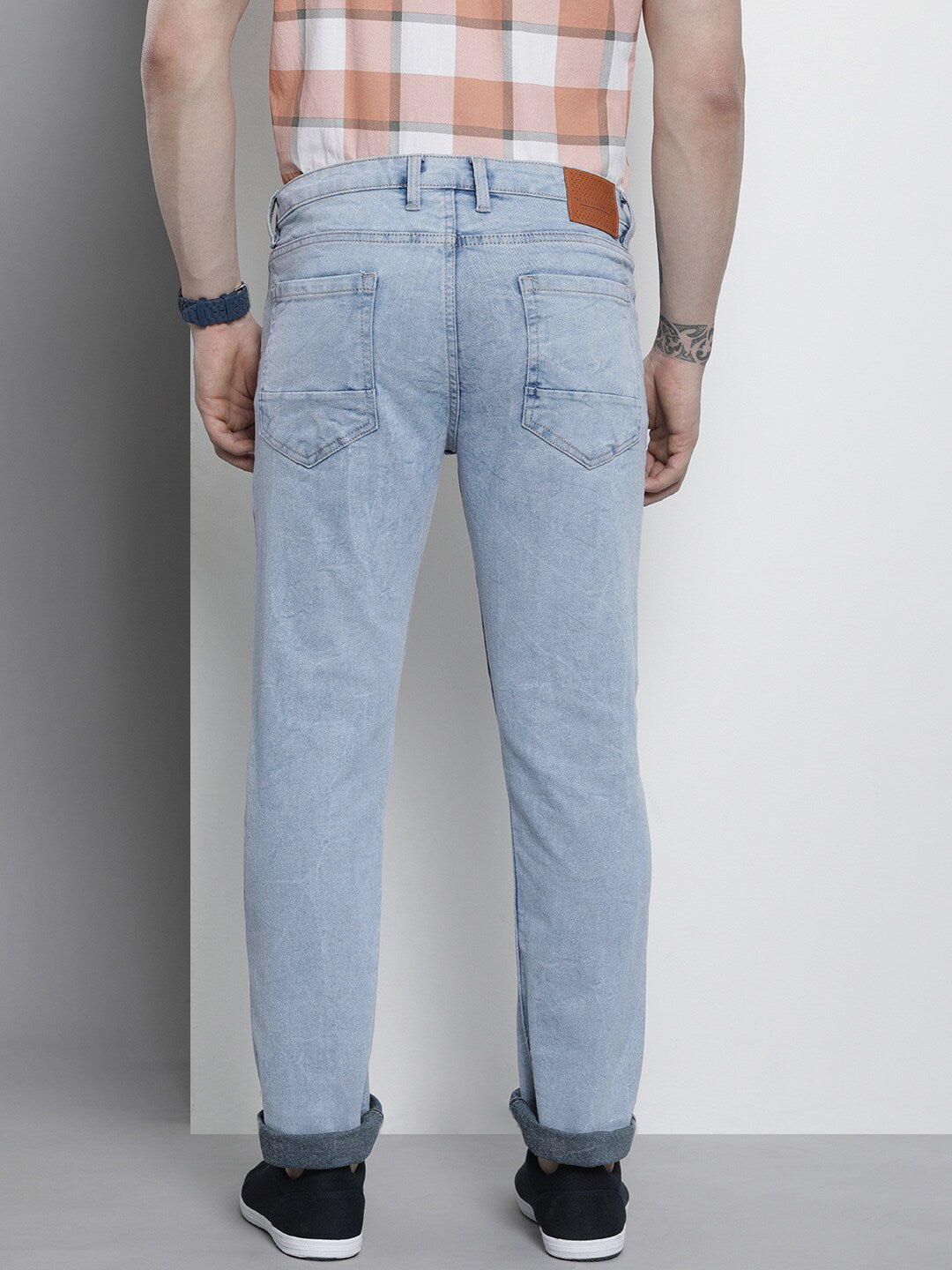 Shop Men Distressed Straight Jeans Online.