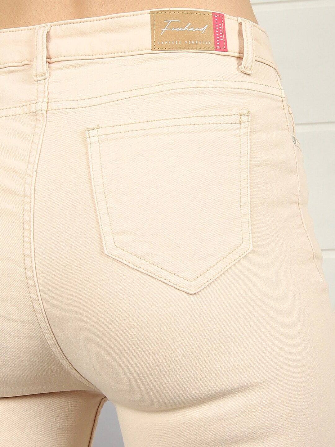 Shop Women Skinny Fit High-Rise Jeans Online.