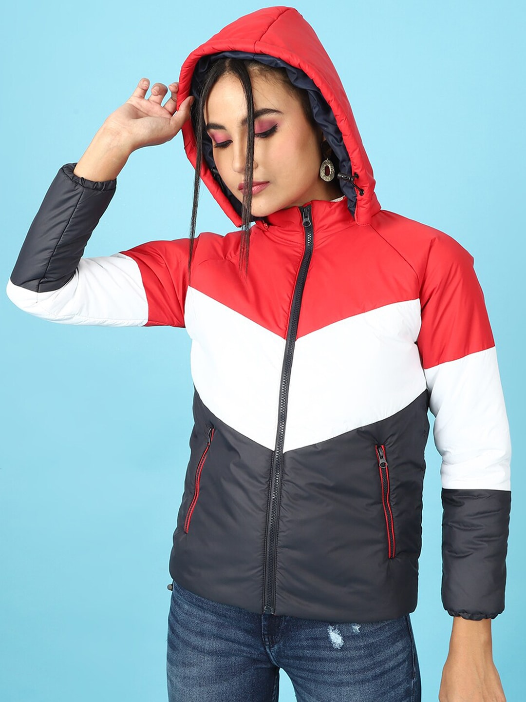 Shop Women Colorblock Detachable Hood Jacket Online.