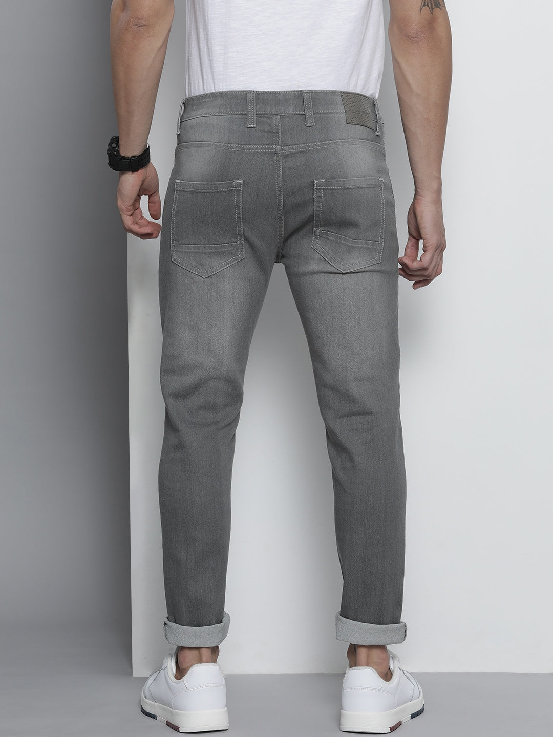 Shop Men Streetwear Jeans Online.